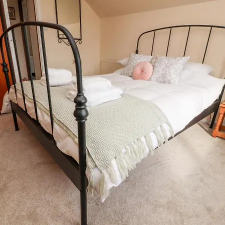 1 Oakleigh Holiday home